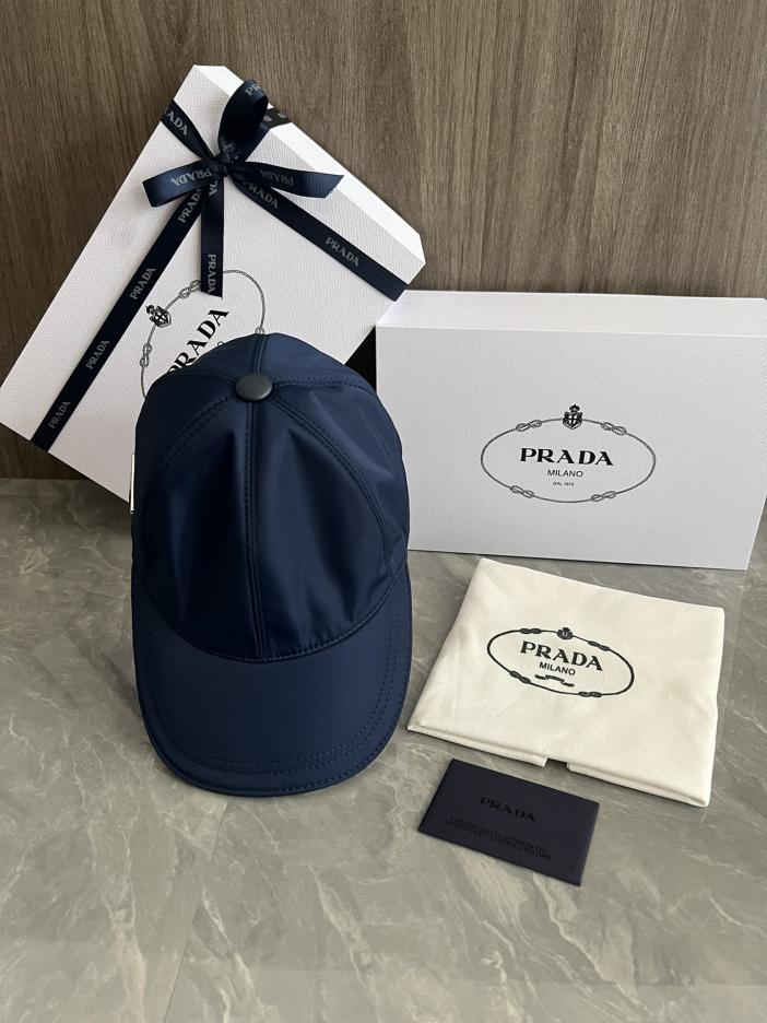 repliche,replica,perfette,siti di,affidabili,migliori siti,dove comprare,1:1,scarpe da ginnastica Cappellino da baseball personalizzato originale Prada con visiera (F9A2) in vendita sul sito ufficiale repliche,replica,perfette,siti di,affidabili,migliori siti,dove comprare,1:1,scarpe da ginnastica Cappellino da baseball personalizzato originale Prada con visiera (F9A2) in vendita sul sito ufficiale