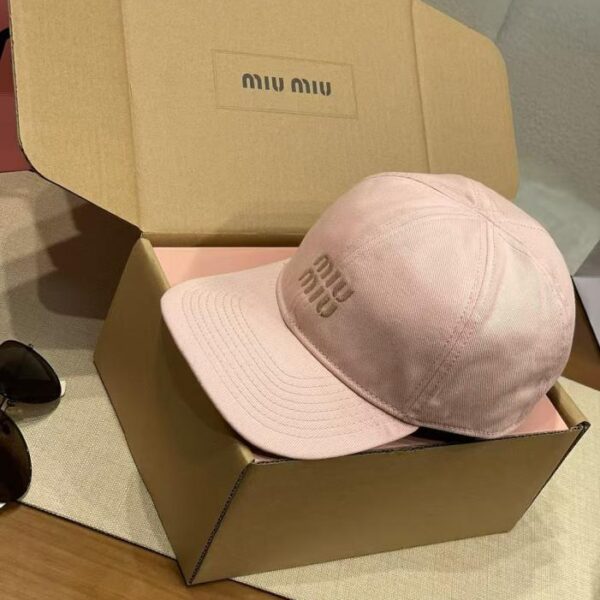 repliche,replica,perfette,siti di,affidabili,migliori siti,dove comprare,1:1,scarpe da ginnastica Cappello da baseball MIU MIU (4F6D)