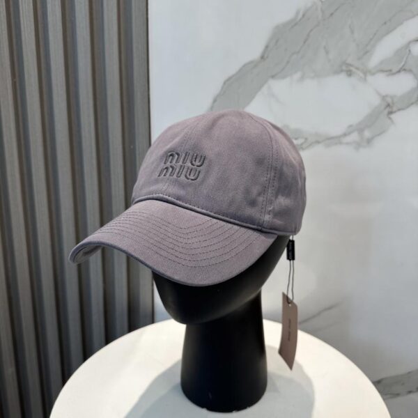repliche,replica,perfette,siti di,affidabili,migliori siti,dove comprare,1:1,scarpe da ginnastica Cappellino da baseball originale Miu Miu in panno lavato di puro cotone nuovo (D8A0)