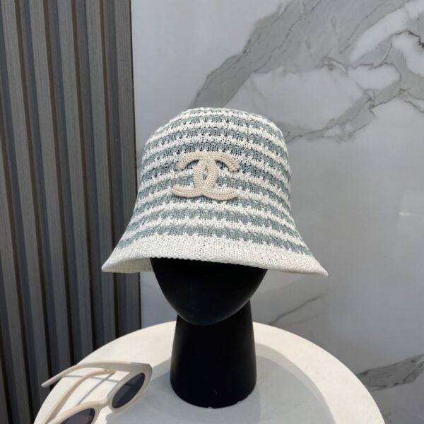 repliche,replica,perfette,siti di,affidabili,migliori siti,dove comprare,1:1,scarpe da ginnastica CHANEL nuovo cappello da bacino in maglia (302D)