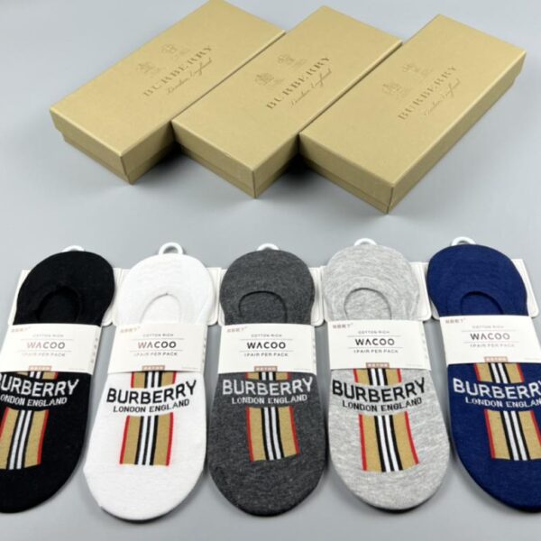 repliche,replica,perfette,siti di,affidabili,migliori siti,dove comprare,1:1,scarpe da ginnastica Calzini invisibili Burberry nuovi estivi, qualità puro cotone, densità 200 aghi, forte assorbimento del sudore, 5 paia in una scatola (91F1)