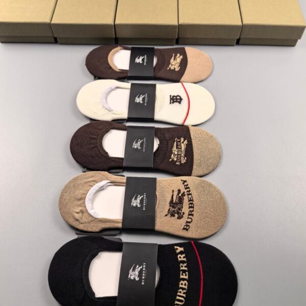 Calzini invisibili Burberry nuovi estivi, qualità puro cotone, densità 200 aghi, forte assorbimento del sudore, 5 paia in una scatola (EF5D)