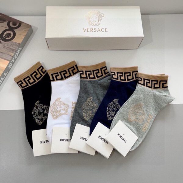 Fornito con confezione [cinque paia in una scatola] VERSACE Calzini da barca di marca famosa europea e americana per uomo e donna (0384)
