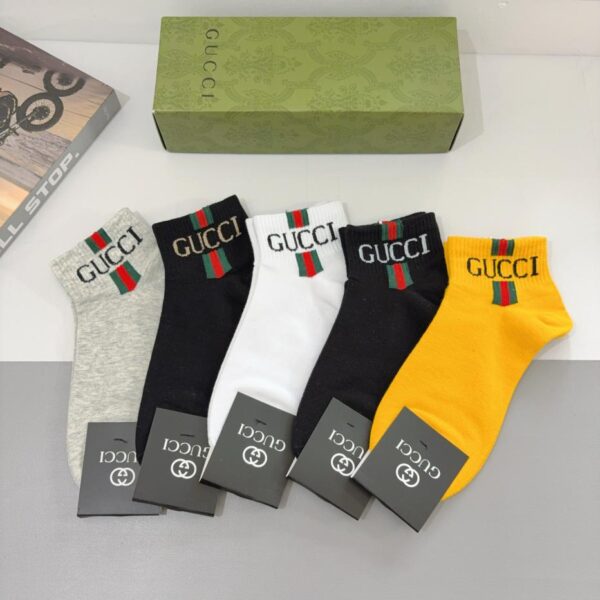 repliche,replica,perfette,siti di,affidabili,migliori siti,dove comprare,1:1,scarpe da ginnastica Forniti con confezione (5 paia in una scatola) Calzini corti Gucci in tessuto di puro cotone super popolare (99F1)