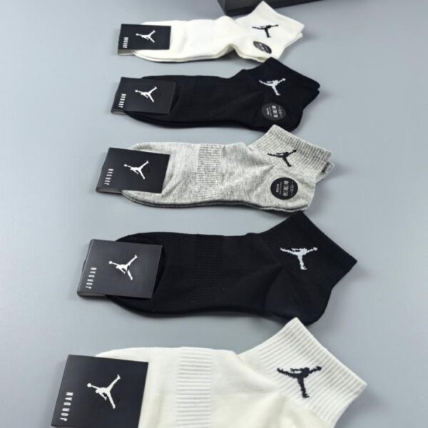 Sito ufficiale Air Jordan stesso modello del modello più venduto, qualità puro cotone, confortevole e traspirante, 5 paia in una scatola (E428)