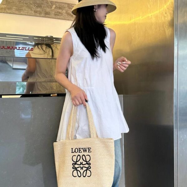 repliche,replica,perfette,siti di,affidabili,migliori siti,dove comprare,1:1,scarpe da ginnastica LOEWE nuova borsa in paglia