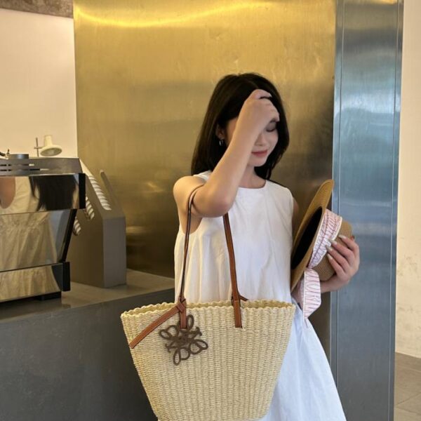 repliche,replica,perfette,siti di,affidabili,migliori siti,dove comprare,1:1,scarpe da ginnastica Borsa di paglia LOEWE Borsa di paglia stile estivo