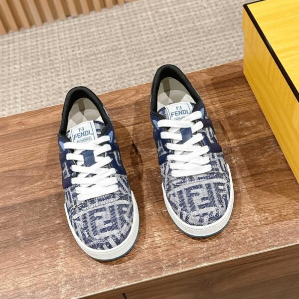 Fendi sneakers casual per coppie, stesso stile per uomo e donna