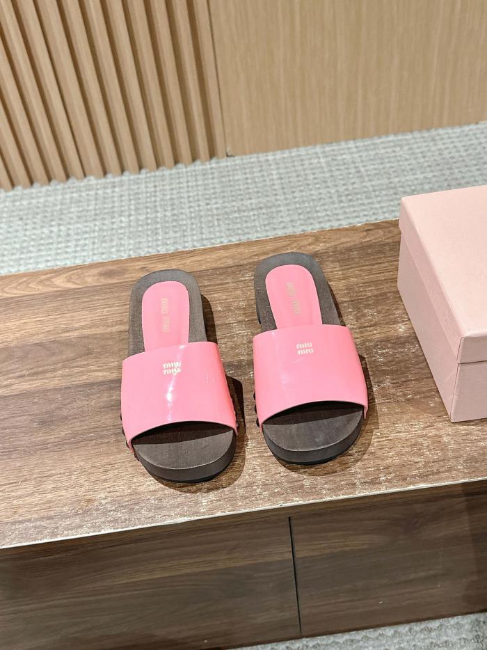 repliche,replica,perfette,siti di,affidabili,migliori siti,dove comprare,1:1,scarpe da ginnastica Pantofole zoccoli della sfilata di Miu Miu repliche,replica,perfette,siti di,affidabili,migliori siti,dove comprare,1:1,scarpe da ginnastica Pantofole zoccoli della sfilata di Miu Miu