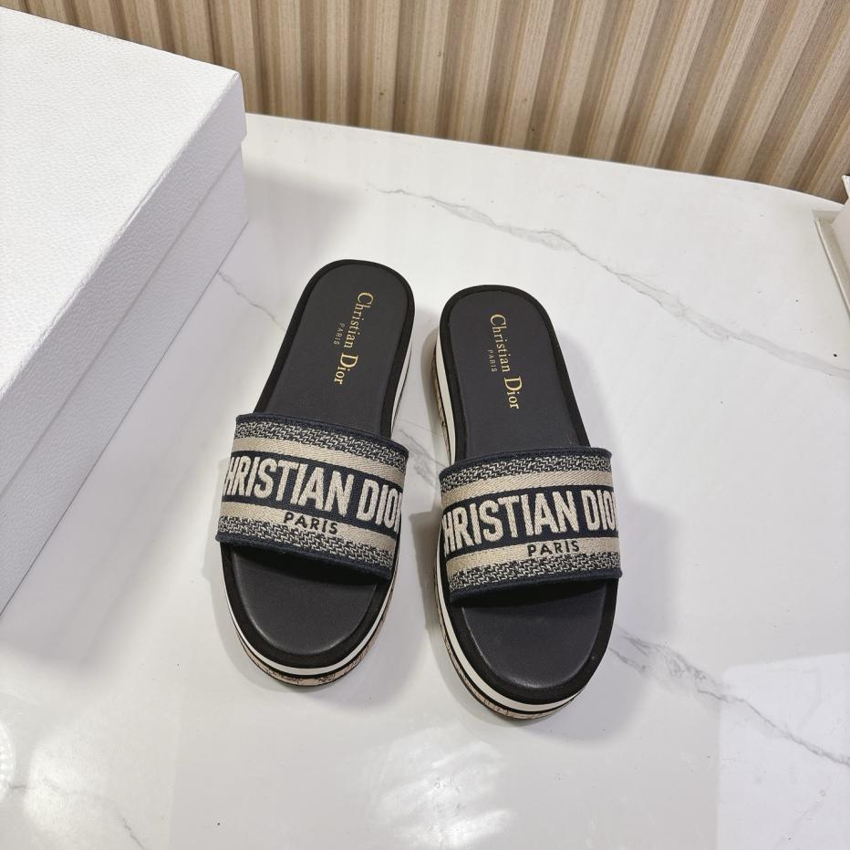 repliche,replica,perfette,siti di,affidabili,migliori siti,dove comprare,1:1,scarpe da ginnastica Dior Dior primavera ed estate nuovi sandali pantofole piatte IVIETA DWAY repliche,replica,perfette,siti di,affidabili,migliori siti,dove comprare,1:1,scarpe da ginnastica Dior Dior primavera ed estate nuovi sandali pantofole piatte IVIETA DWAY