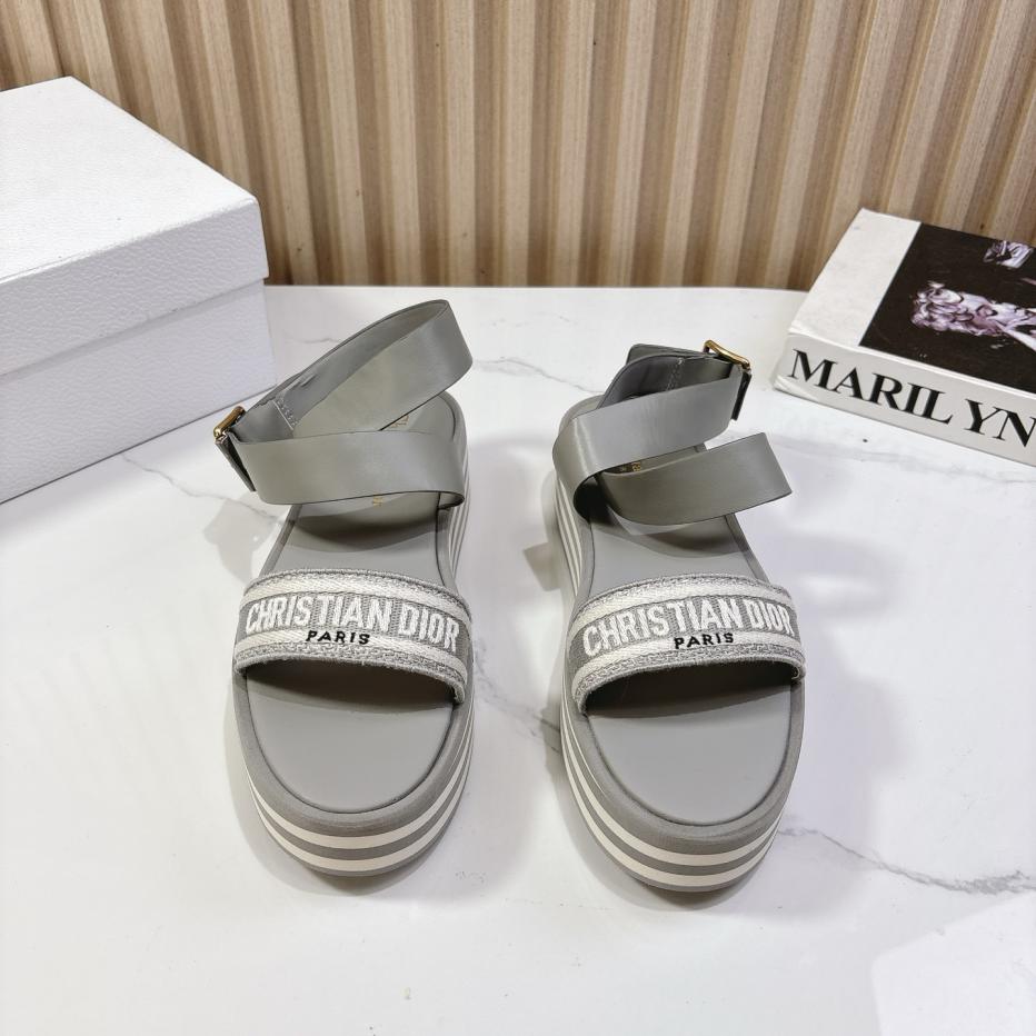 repliche,replica,perfette,siti di,affidabili,migliori siti,dove comprare,1:1,scarpe da ginnastica Dior Dior primavera ed estate nuovi sandali pantofole piatte IVIETA DWAY repliche,replica,perfette,siti di,affidabili,migliori siti,dove comprare,1:1,scarpe da ginnastica Dior Dior primavera ed estate nuovi sandali pantofole piatte IVIETA DWAY