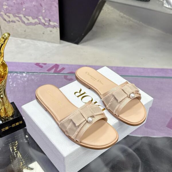repliche,replica,perfette,siti di,affidabili,migliori siti,dove comprare,1:1,scarpe da ginnastica DIOR primavera ed estate nuove pantofole a punta rotonda con perle e punta aperta