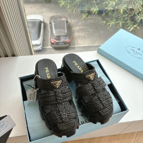 G036 ultima serie Prada Boken scarpe da pane Baotou mezze pantofole