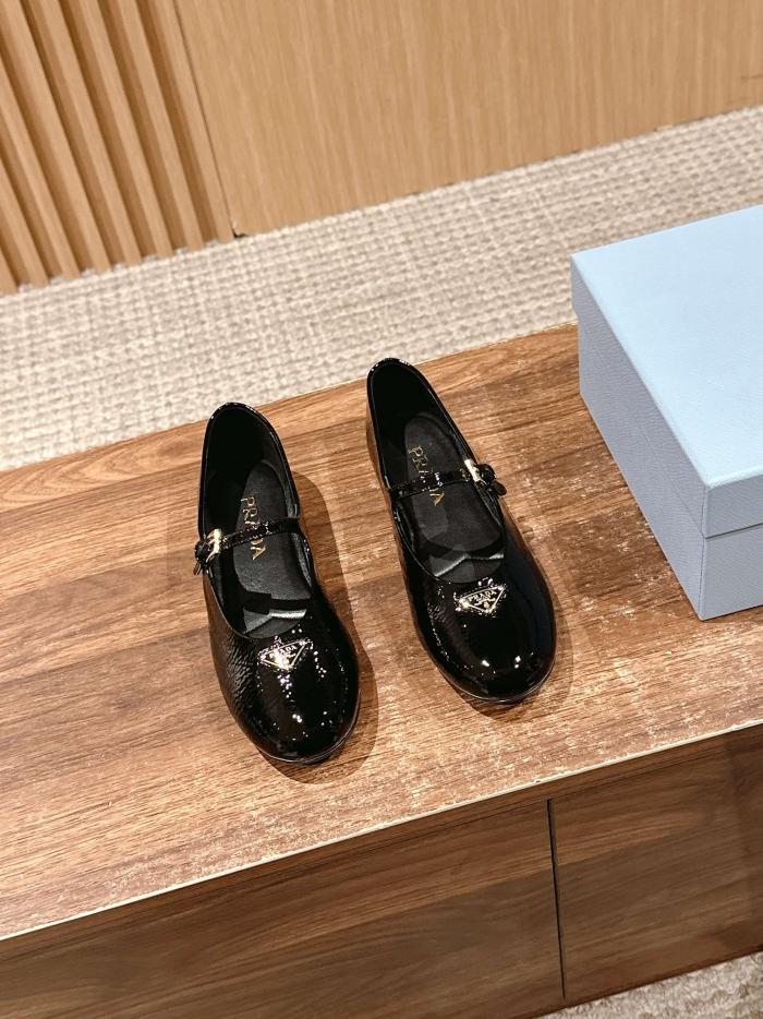 repliche,replica,perfette,siti di,affidabili,migliori siti,dove comprare,1:1,scarpe da ginnastica Prada nuove scarpe Mary Jane repliche,replica,perfette,siti di,affidabili,migliori siti,dove comprare,1:1,scarpe da ginnastica Prada nuove scarpe Mary Jane