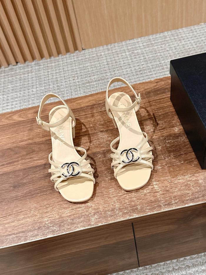 repliche,replica,perfette,siti di,affidabili,migliori siti,dove comprare,1:1,scarpe da ginnastica Chanel nuovi sandali primavera ed estate con tacco spesso chiusura a doppia C repliche,replica,perfette,siti di,affidabili,migliori siti,dove comprare,1:1,scarpe da ginnastica Chanel nuovi sandali primavera ed estate con tacco spesso chiusura a doppia C