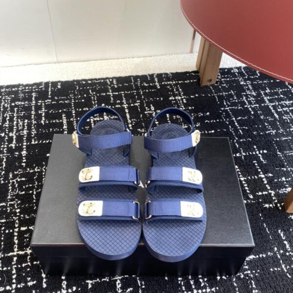 repliche,replica,perfette,siti di,affidabili,migliori siti,dove comprare,1:1,scarpe da ginnastica Chanel sandali con velcro primaverili ed estivi