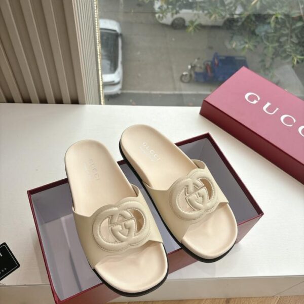 repliche,replica,perfette,siti di,affidabili,migliori siti,dove comprare,1:1,scarpe da ginnastica GUCCI ciabatte da donna con suola spessa e sabot con punta