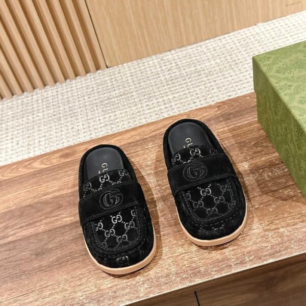 repliche,replica,perfette,siti di,affidabili,migliori siti,dove comprare,1:1,scarpe da ginnastica Le nuove scarpe mule Boken con cinturino orizzontale ricamate di Gucci
