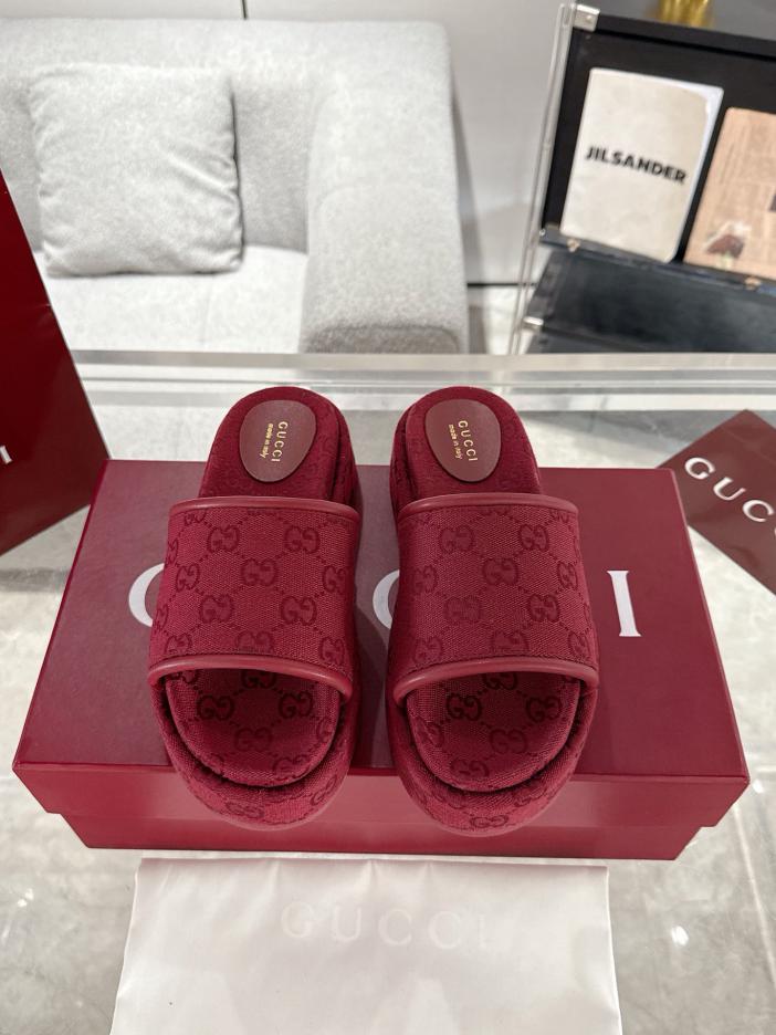 repliche,replica,perfette,siti di,affidabili,migliori siti,dove comprare,1:1,scarpe da ginnastica Pantofole in tela ricamate GG classiche con suola spessa Gucci in stile coppia repliche,replica,perfette,siti di,affidabili,migliori siti,dove comprare,1:1,scarpe da ginnastica Pantofole in tela ricamate GG classiche con suola spessa Gucci in stile coppia