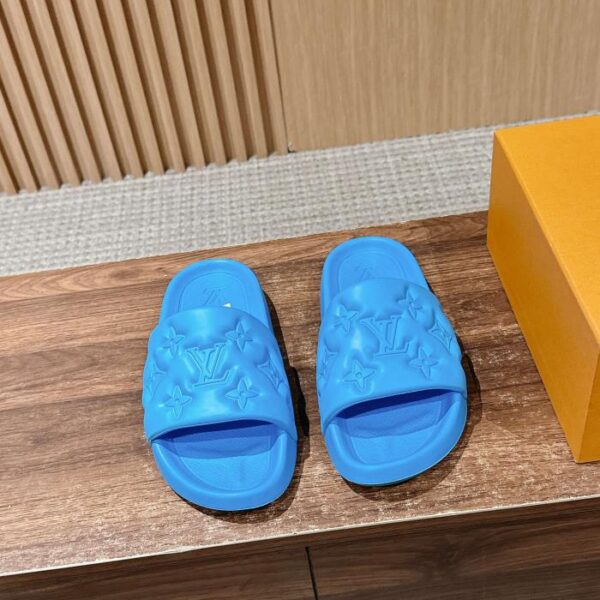 repliche,replica,perfette,siti di,affidabili,migliori siti,dove comprare,1:1,scarpe da ginnastica Coppia di ciabatte da spiaggia estive Louis Vuitton
