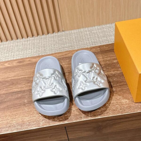 repliche,replica,perfette,siti di,affidabili,migliori siti,dove comprare,1:1,scarpe da ginnastica Coppia di ciabatte da spiaggia estive Louis Vuitton