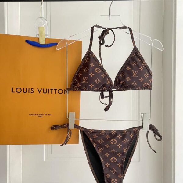repliche,replica,perfette,siti di,affidabili,migliori siti,dove comprare,1:1,scarpe da ginnastica Nuovo costume da bagno bikini LV adatto a varie scene ♀Spiaggia, piscina, sorgente termale, parco acquatico, rafting