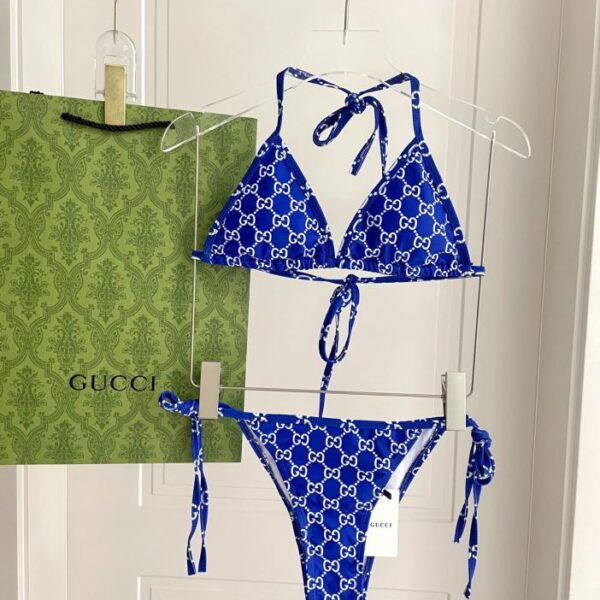 repliche,replica,perfette,siti di,affidabili,migliori siti,dove comprare,1:1,scarpe da ginnastica Il nuovo bikini di Gucci è un costume da bagno adatto a varie scene: mare, piscina, sorgenti termali, parco acquatico, rafting