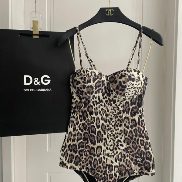 Il nuovo costume da bagno in stile diviso di Dg Dior è adatto a varie scene ♀ Mare, piscina, sorgente termale, parco acquatico, rafting