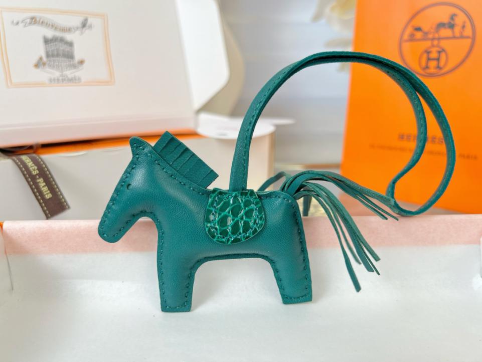 repliche,replica,perfette,siti di,affidabili,migliori siti,dove comprare,1:1,scarpe da ginnastica Ciondolo e portachiavi originali per borsa pegase HERMES Rodeo di alta qualità, realizzati con cuciture fatte a mano repliche,replica,perfette,siti di,affidabili,migliori siti,dove comprare,1:1,scarpe da ginnastica Ciondolo e portachiavi originali per borsa pegase HERMES Rodeo di alta qualità, realizzati con cuciture fatte a mano
