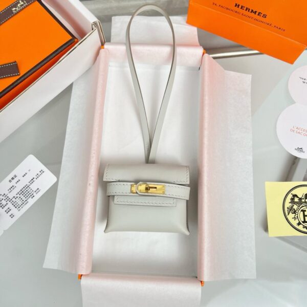 repliche,replica,perfette,siti di,affidabili,migliori siti,dove comprare,1:1,scarpe da ginnastica Ciondolo per borsa per cuffie HERMES Kelly, prodotto originale squisito, puramente fatto a mano con cuciture