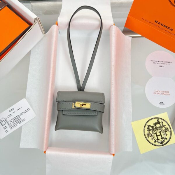 repliche,replica,perfette,siti di,affidabili,migliori siti,dove comprare,1:1,scarpe da ginnastica Ciondolo per borsa per cuffie HERMES Kelly, prodotto originale squisito, puramente fatto a mano con cuciture