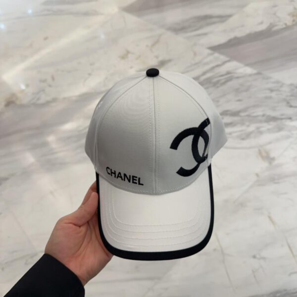 repliche,replica,perfette,siti di,affidabili,migliori siti,dove comprare,1:1,scarpe da ginnastica CHANEL nuovo berretto da baseball