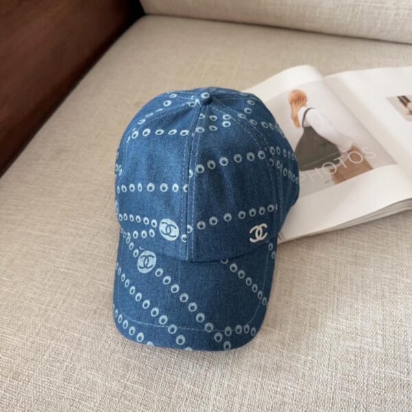repliche,replica,perfette,siti di,affidabili,migliori siti,dove comprare,1:1,scarpe da ginnastica CHANEL nuovo berretto da baseball in stile retrò blu denim