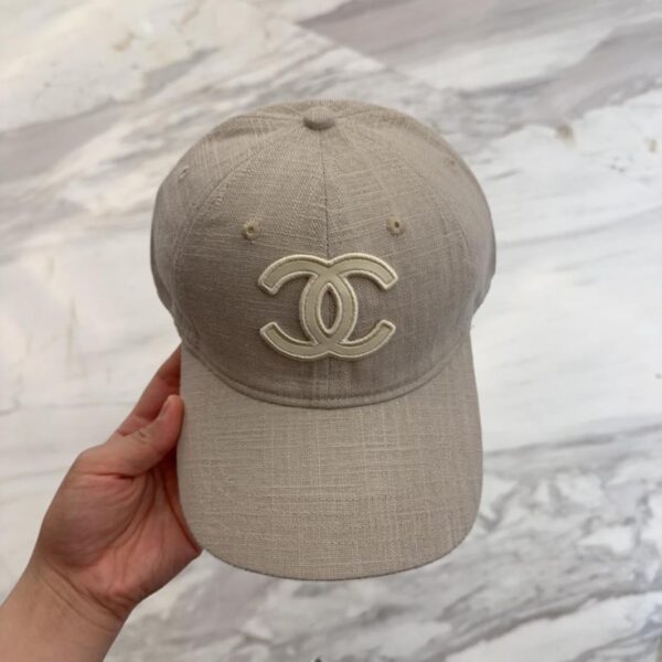 repliche,replica,perfette,siti di,affidabili,migliori siti,dove comprare,1:1,scarpe da ginnastica CHANEL nuovo logo del berretto da baseball hard top classico e semplice