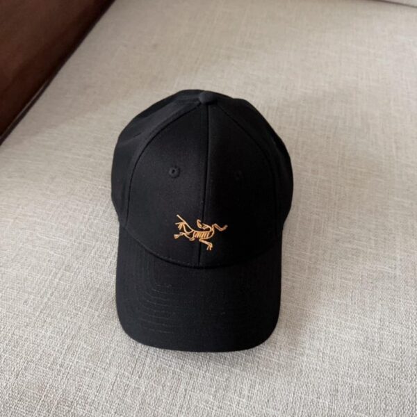 repliche,replica,perfette,siti di,affidabili,migliori siti,dove comprare,1:1,scarpe da ginnastica Nuovo berretto da baseball ricamato contro sincronizzato di Arcteryx