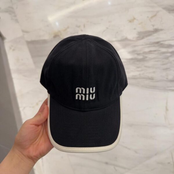 repliche,replica,perfette,siti di,affidabili,migliori siti,dove comprare,1:1,scarpe da ginnastica Nuovo cappellino da baseball ricamato di Miu Miu
