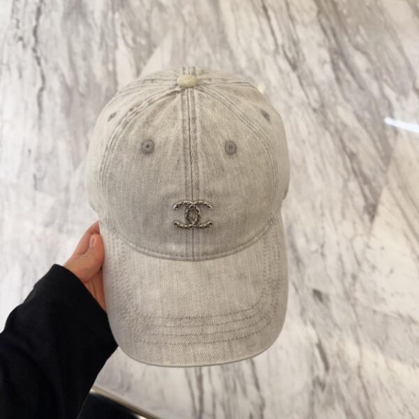 repliche,replica,perfette,siti di,affidabili,migliori siti,dove comprare,1:1,scarpe da ginnastica Nuovo berretto da baseball rigido con diamante CHANEL con logo classico e semplice
