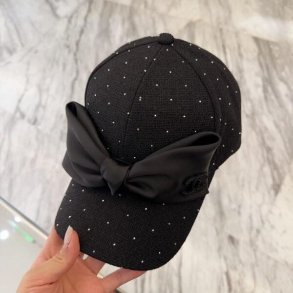 repliche,replica,perfette,siti di,affidabili,migliori siti,dove comprare,1:1,scarpe da ginnastica CHANEL primavera ed estate nuovo berretto da baseball pieno di diamanti