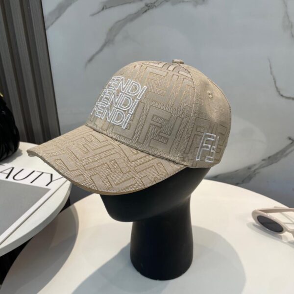 repliche,replica,perfette,siti di,affidabili,migliori siti,dove comprare,1:1,scarpe da ginnastica Cappellino da baseball FENDI serie presbiopia, classico oggetto FF di seconda mano