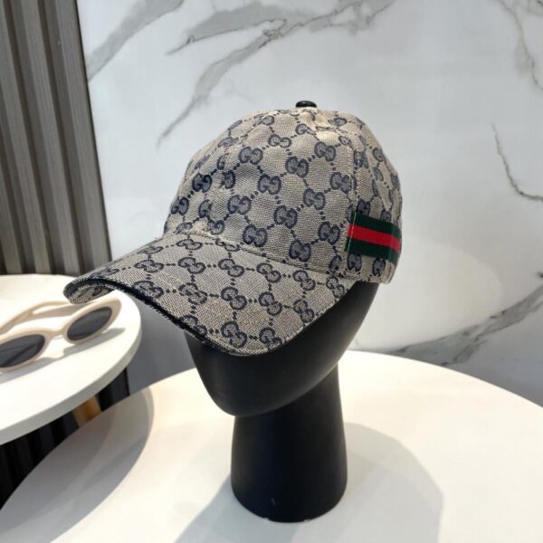 repliche,replica,perfette,siti di,affidabili,migliori siti,dove comprare,1:1,scarpe da ginnastica Cappellino da baseball originale classico Gucci, versatile per uomo e donna in tutte le stagioni