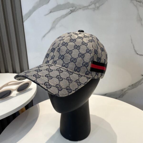 repliche,replica,perfette,siti di,affidabili,migliori siti,dove comprare,1:1,scarpe da ginnastica Cappellino da baseball originale classico Gucci, versatile per uomo e donna in tutte le stagioni