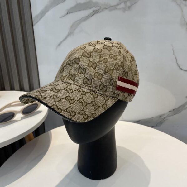 repliche,replica,perfette,siti di,affidabili,migliori siti,dove comprare,1:1,scarpe da ginnastica Cappellino da baseball originale classico Gucci, versatile per uomo e donna in tutte le stagioni