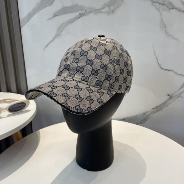 repliche,replica,perfette,siti di,affidabili,migliori siti,dove comprare,1:1,scarpe da ginnastica Cappellino da baseball originale classico Gucci, versatile per uomo e donna in tutte le stagioni
