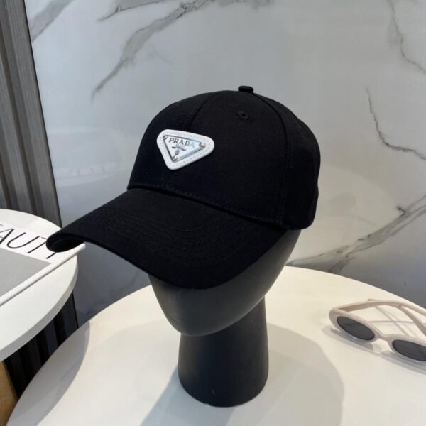 repliche,replica,perfette,siti di,affidabili,migliori siti,dove comprare,1:1,scarpe da ginnastica Prada primavera nuovo cappellino da baseball personalizzato, stesso stile per uomo e donna