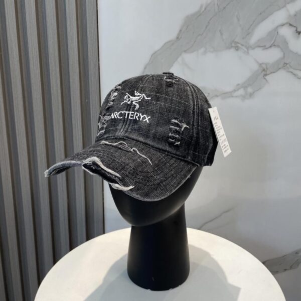 repliche,replica,perfette,siti di,affidabili,migliori siti,dove comprare,1:1,scarpe da ginnastica Arc’teryx nuovo berretto da baseball con foro invecchiato