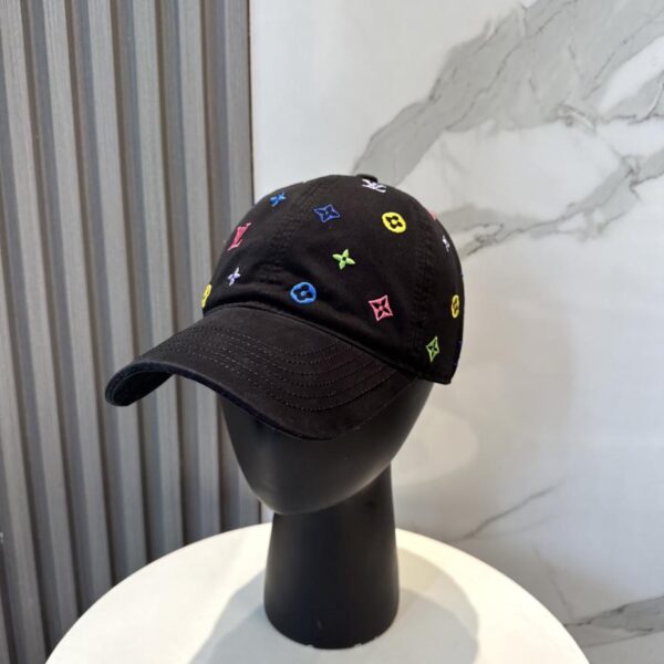 repliche,replica,perfette,siti di,affidabili,migliori siti,dove comprare,1:1,scarpe da ginnastica Berretto da baseball con lettera ricamata per spedizione in versione alta di Louis Vuitton