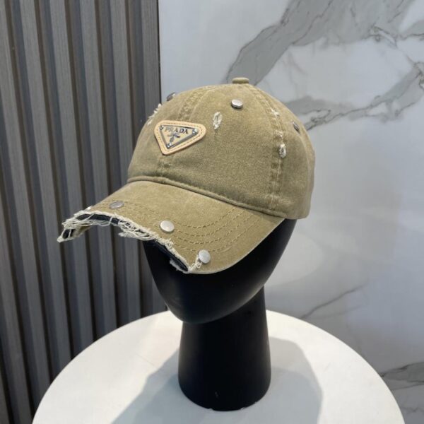 repliche,replica,perfette,siti di,affidabili,migliori siti,dove comprare,1:1,scarpe da ginnastica Prada nuovo cappellino da baseball ridisegnato
