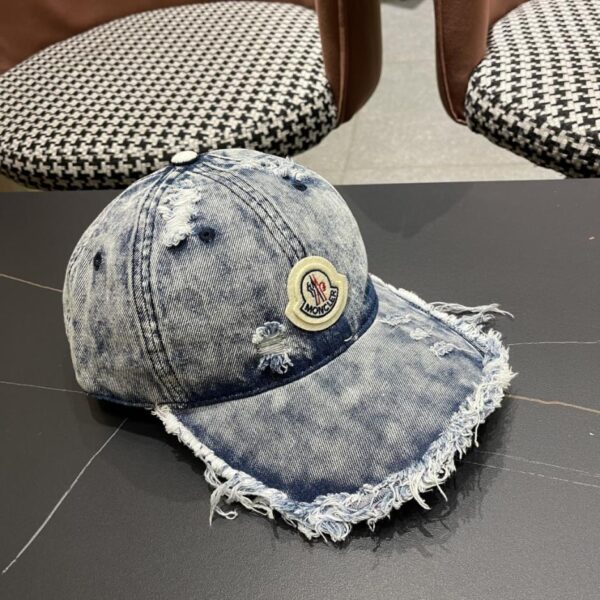 repliche,replica,perfette,siti di,affidabili,migliori siti,dove comprare,1:1,scarpe da ginnastica MONCLER nuovo berretto da baseball in denim strappato
