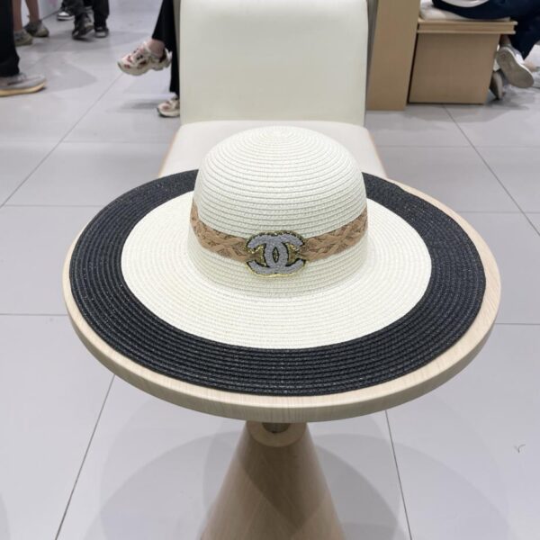 repliche,replica,perfette,siti di,affidabili,migliori siti,dove comprare,1:1,scarpe da ginnastica Cappello a tesa larga Chanel Beach Cappello in paglia colorblock