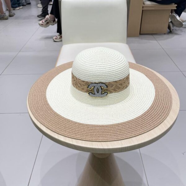 repliche,replica,perfette,siti di,affidabili,migliori siti,dove comprare,1:1,scarpe da ginnastica Cappello a tesa larga Chanel Beach Cappello in paglia colorblock